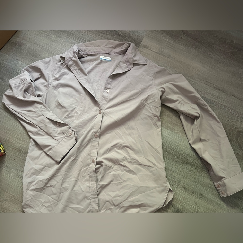 Columbia purple Button Down Shirt Lightweight Fishing Top